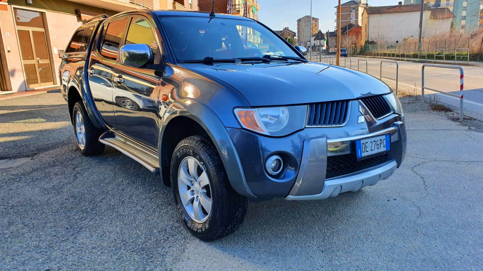 Mitsubishi l200 intense